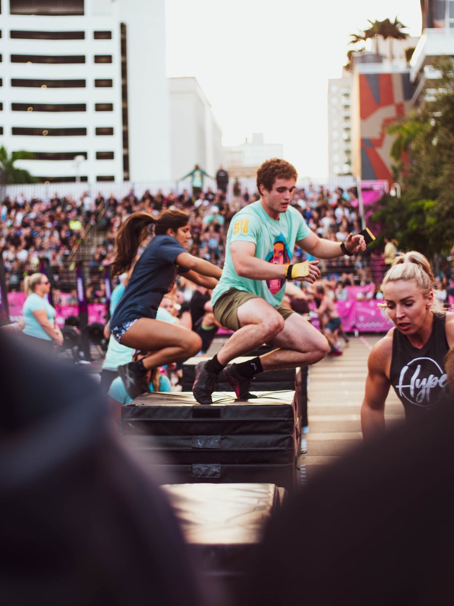 Luke De Jonge on box jumps during competition